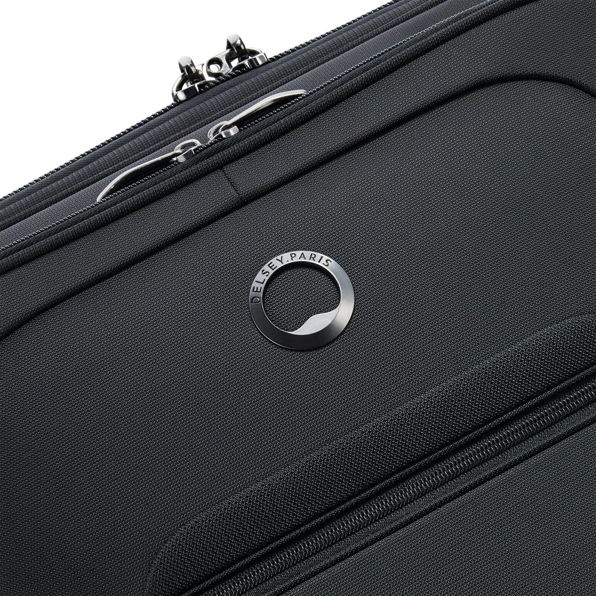 Delsey Helium DLX 25" Expandable Spinner Upright