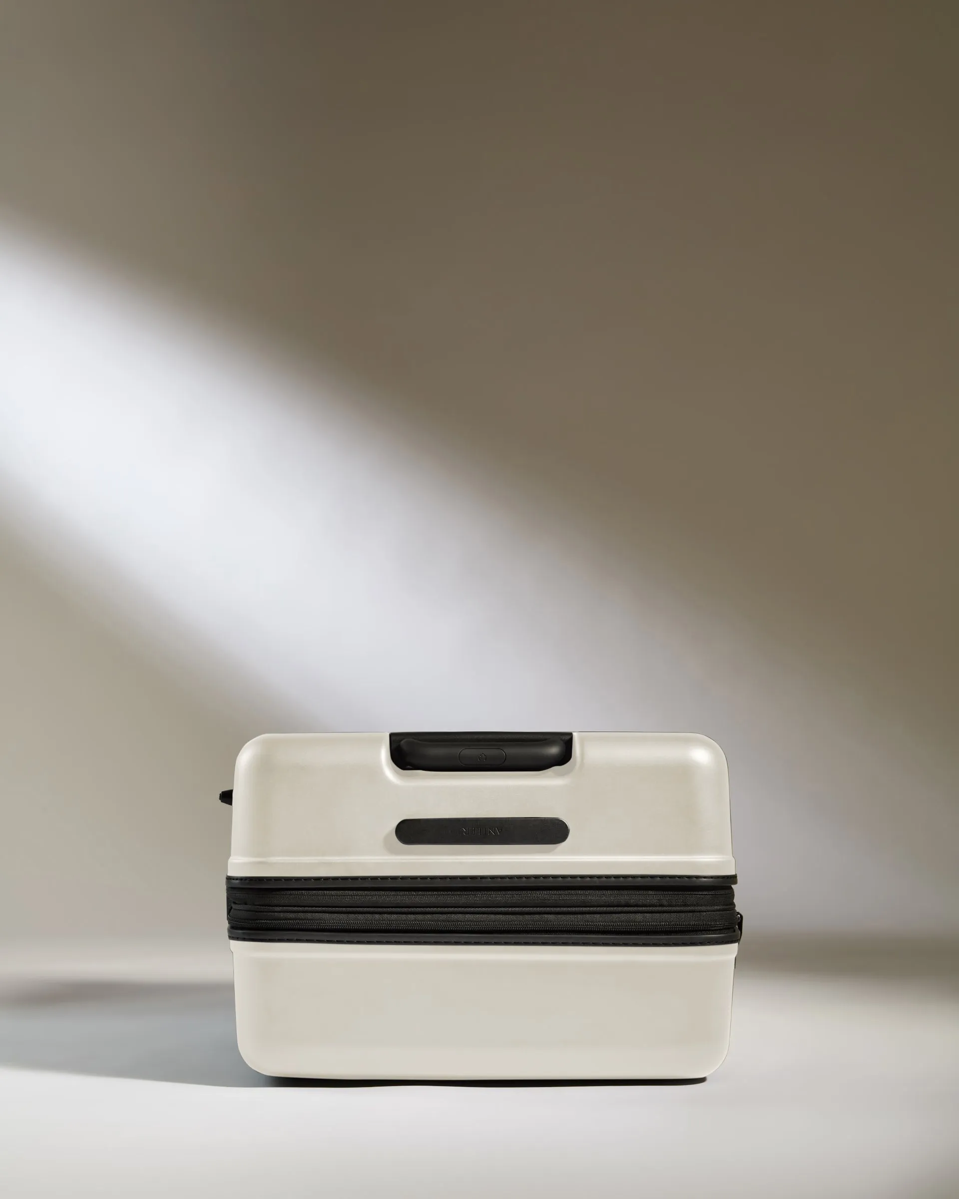 Large Luggage in Taupe - Icon Stripe
