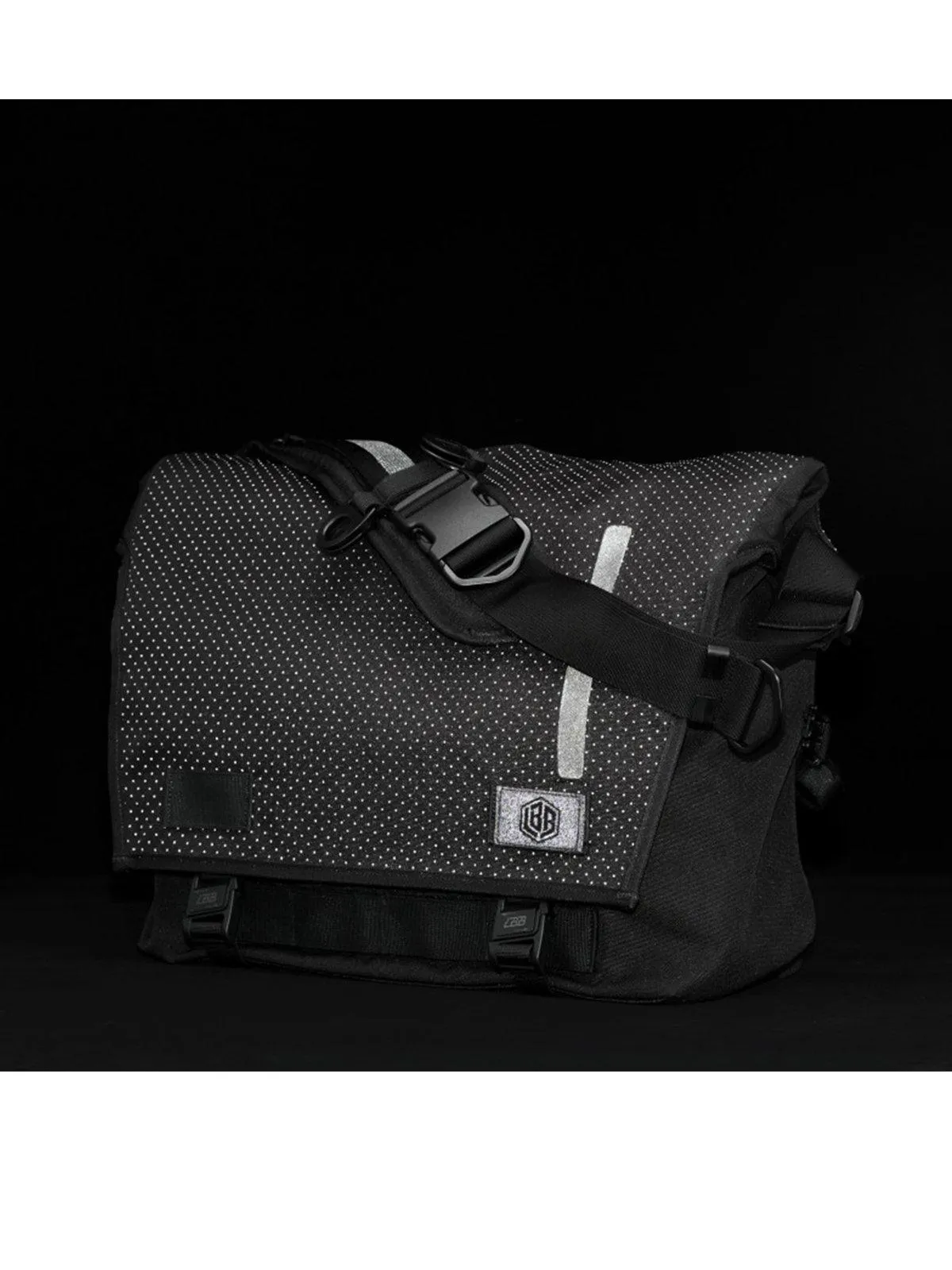 Life Behind Bars The Echelon M Eclipse 32L Messenger Bag Black Reflective