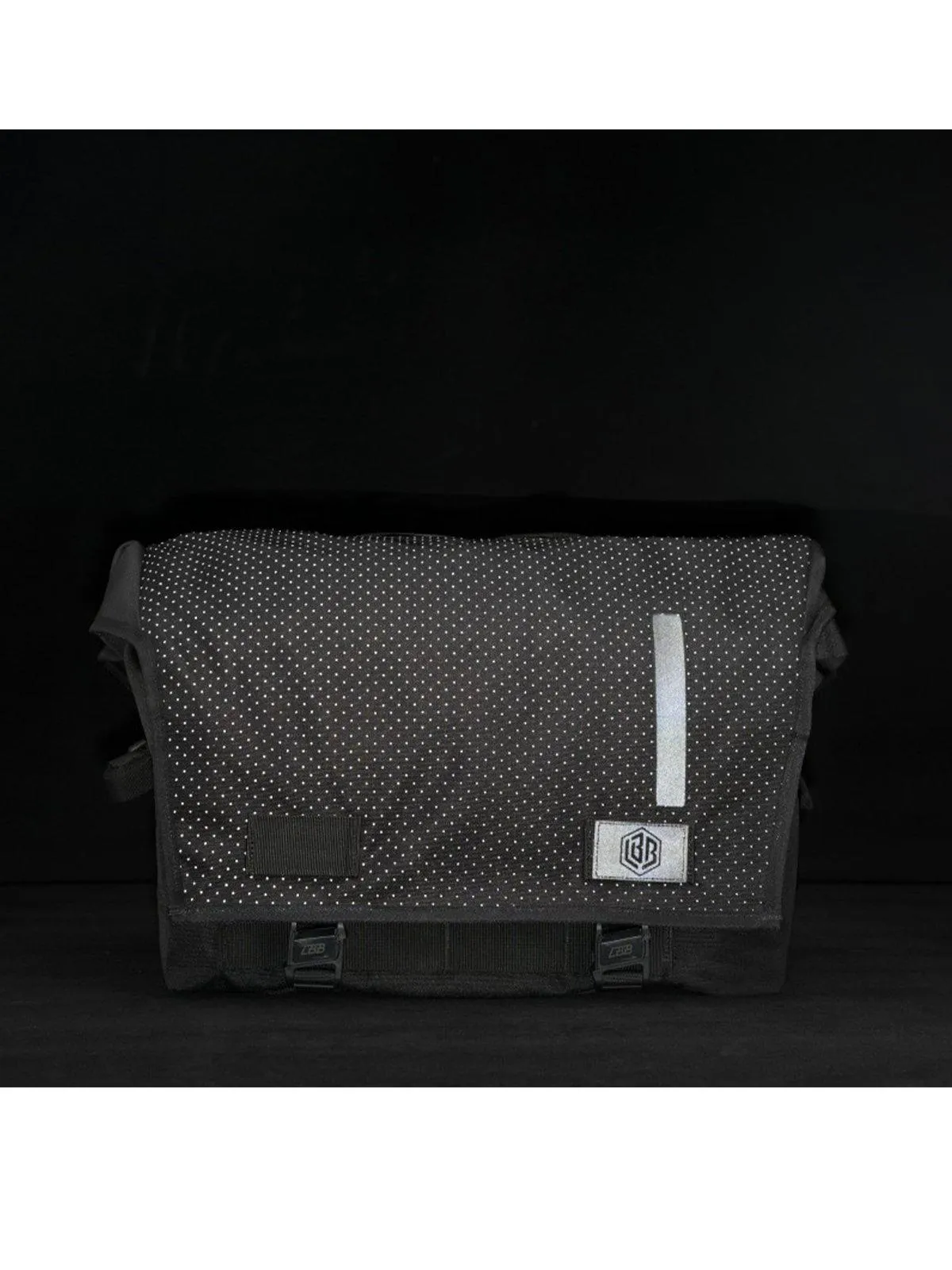 Life Behind Bars The Echelon S Eclipse 22L Messenger Bag Black Reflective