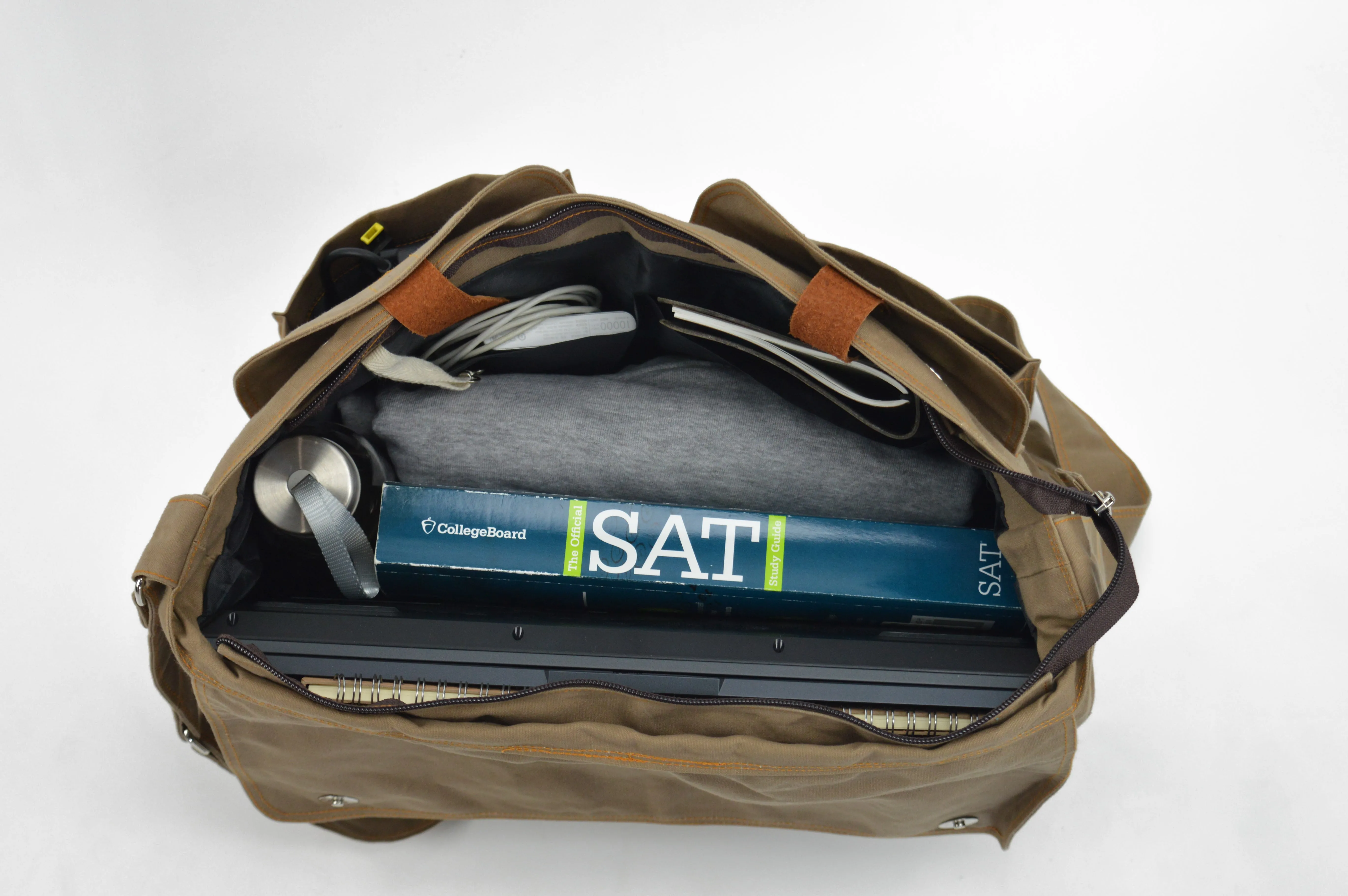 Mackenzie 104 Khaki | Messenger Bag