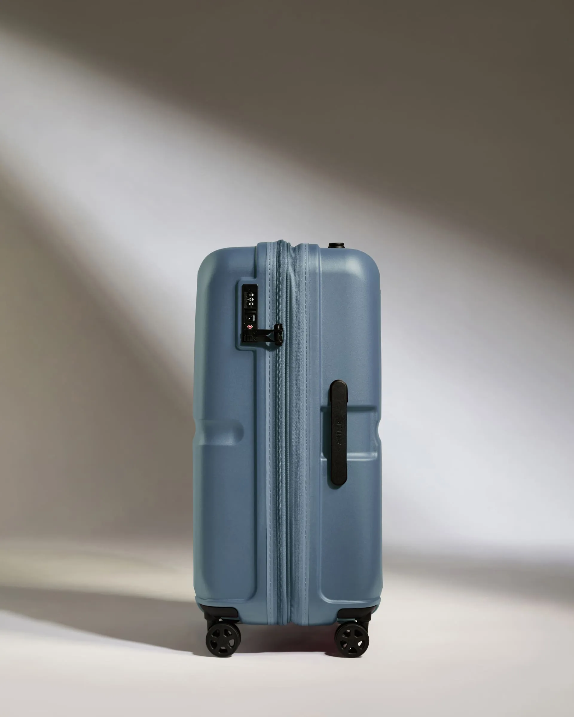 Medium Luggage in Cove Blue - Single Stripe