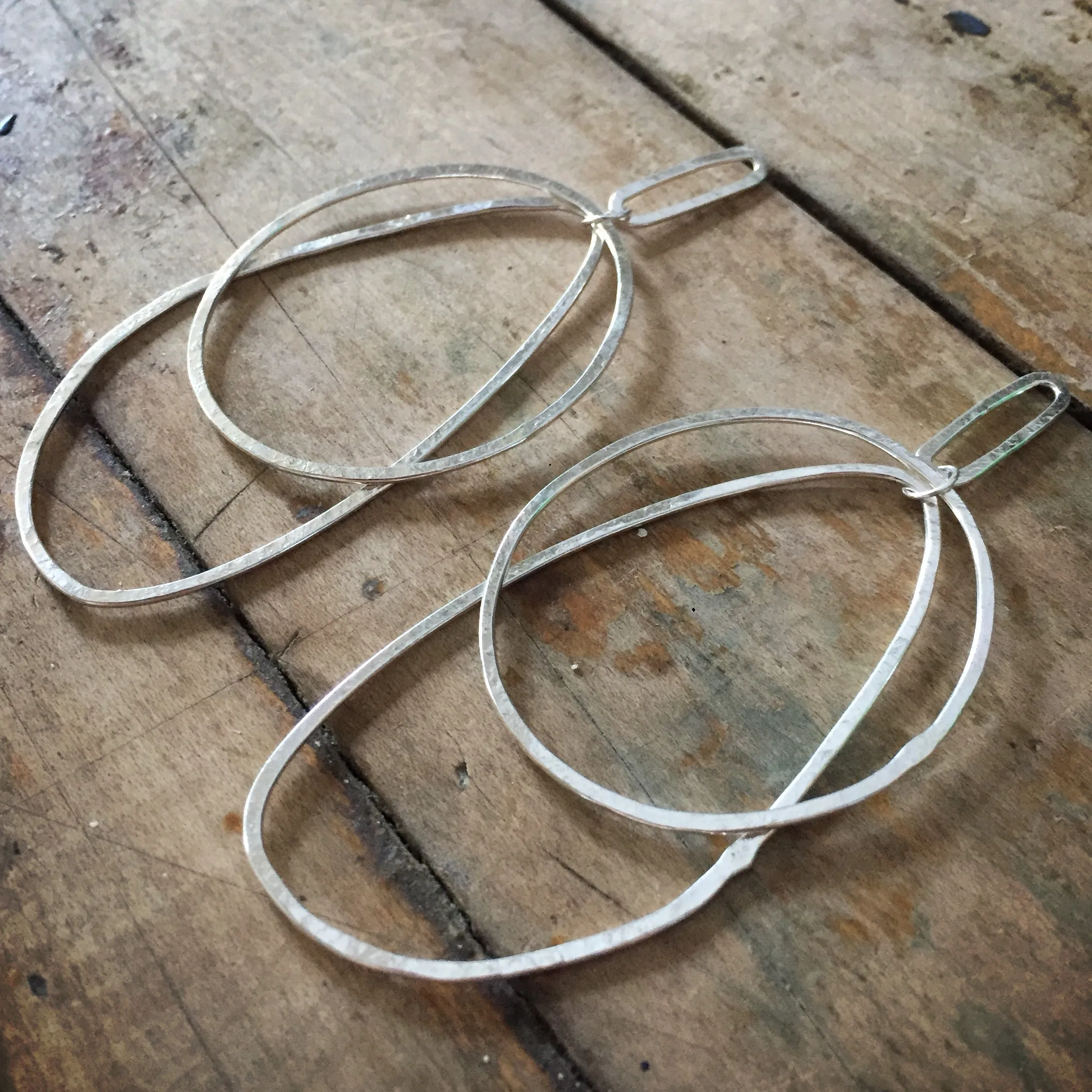 Movement dangle drops