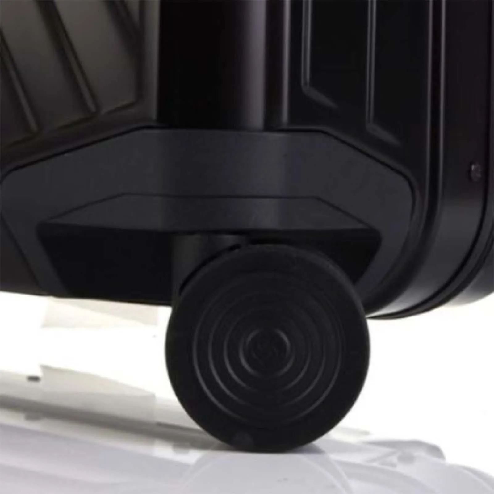 Samsonite Lite-Box ALU 69cm Suitcase Black