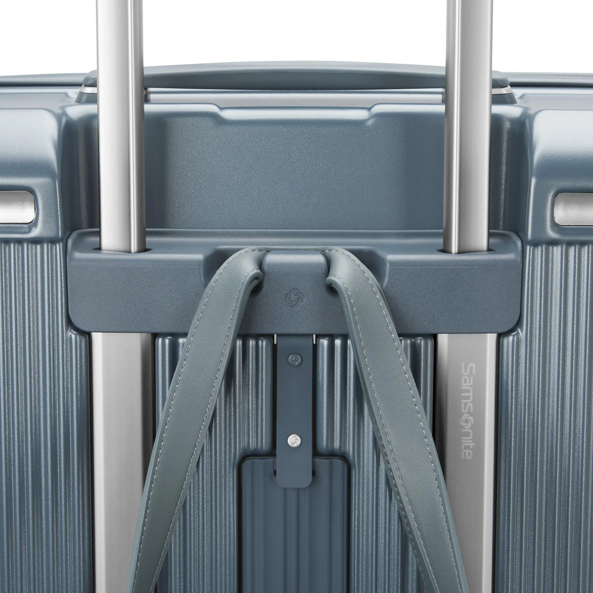 Samsonite Silhouette 18 Hardside Carry-On Expandable Spinner
