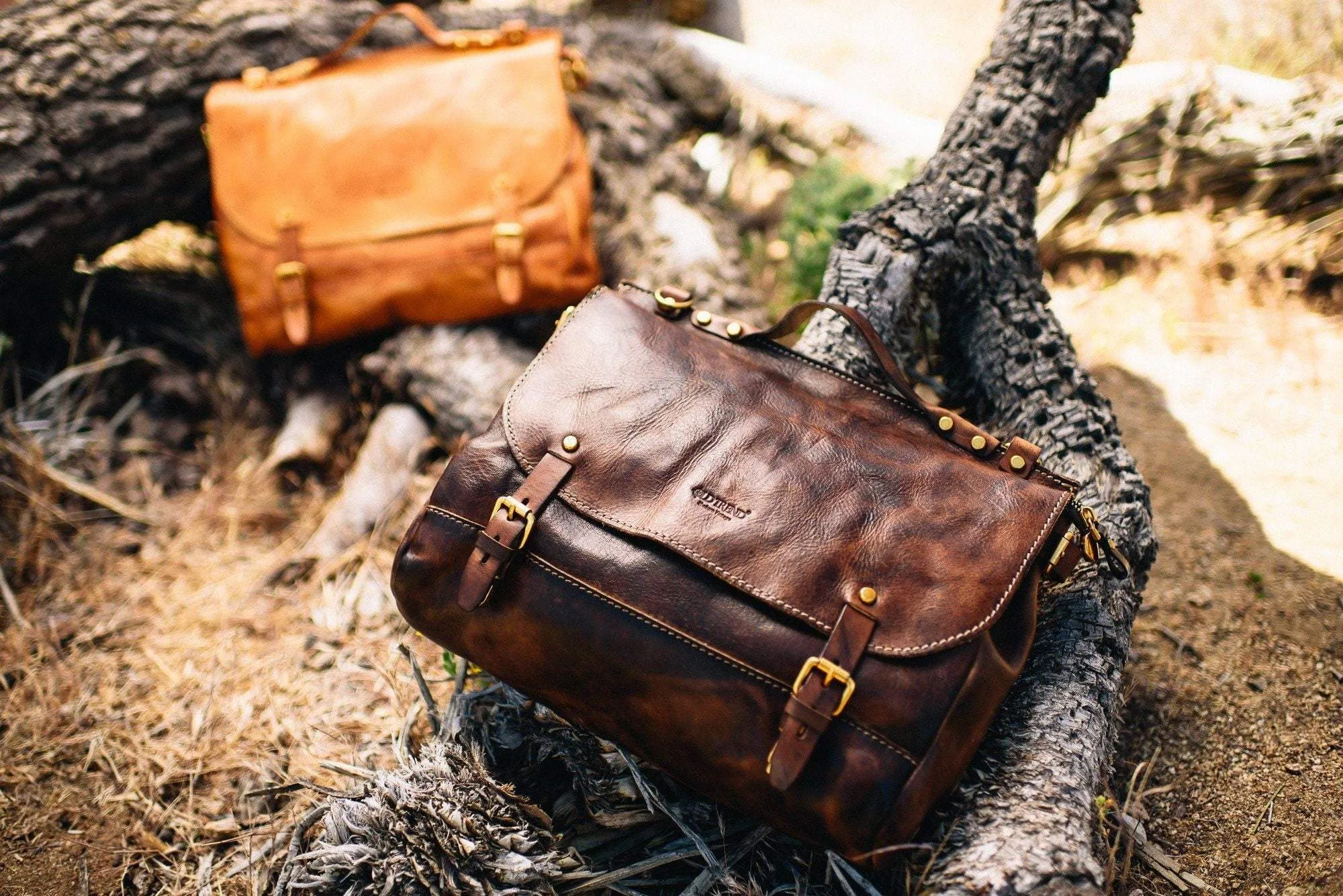 Sandstorm Leather Messenger