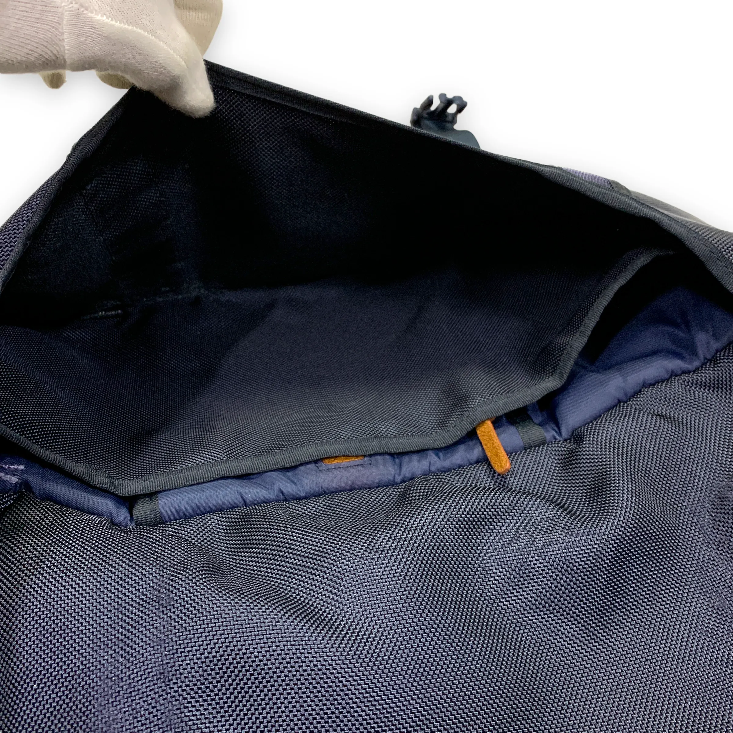 Visvim 18L E-Cat Ballistic Nylon Leather Messenger Bag Navy