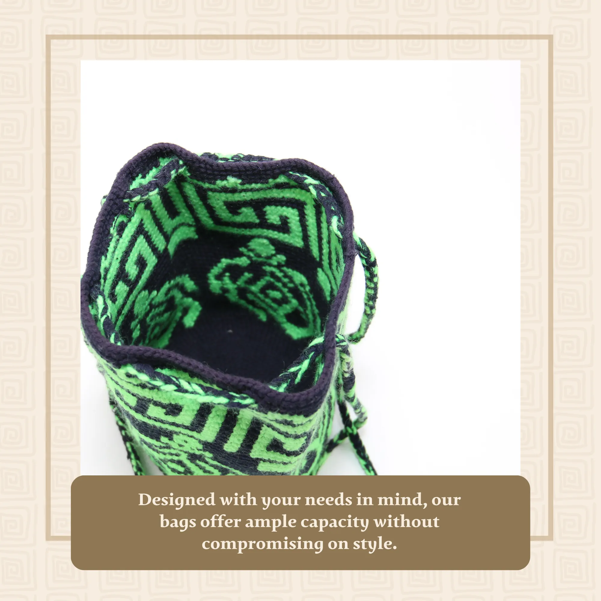 Women’s Tote Bag with Green Turtle Design